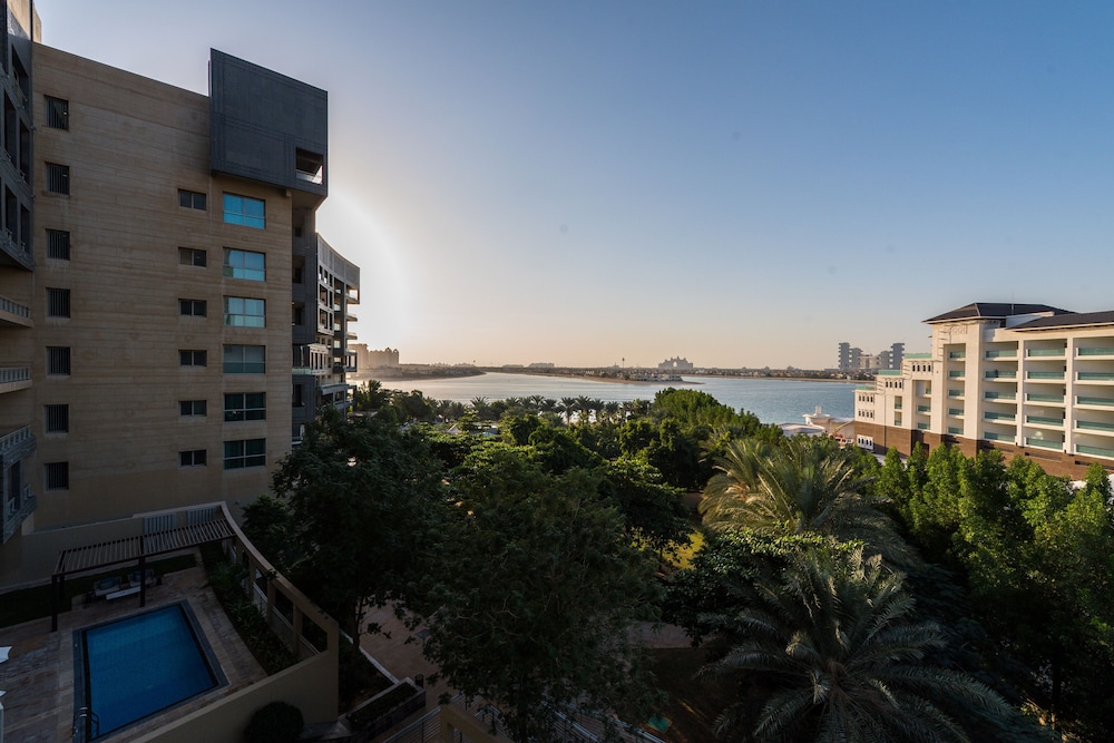 EDEN'S Homes & Villas - Dream Palm Residences