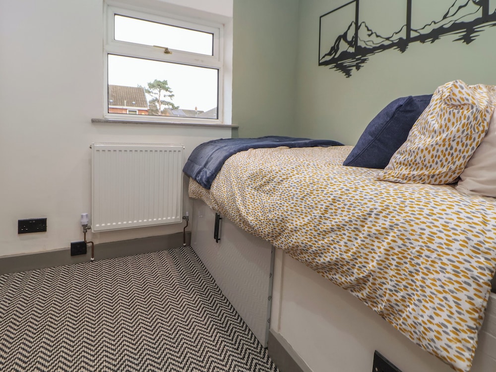 The Cloud House @ Upton by Chester