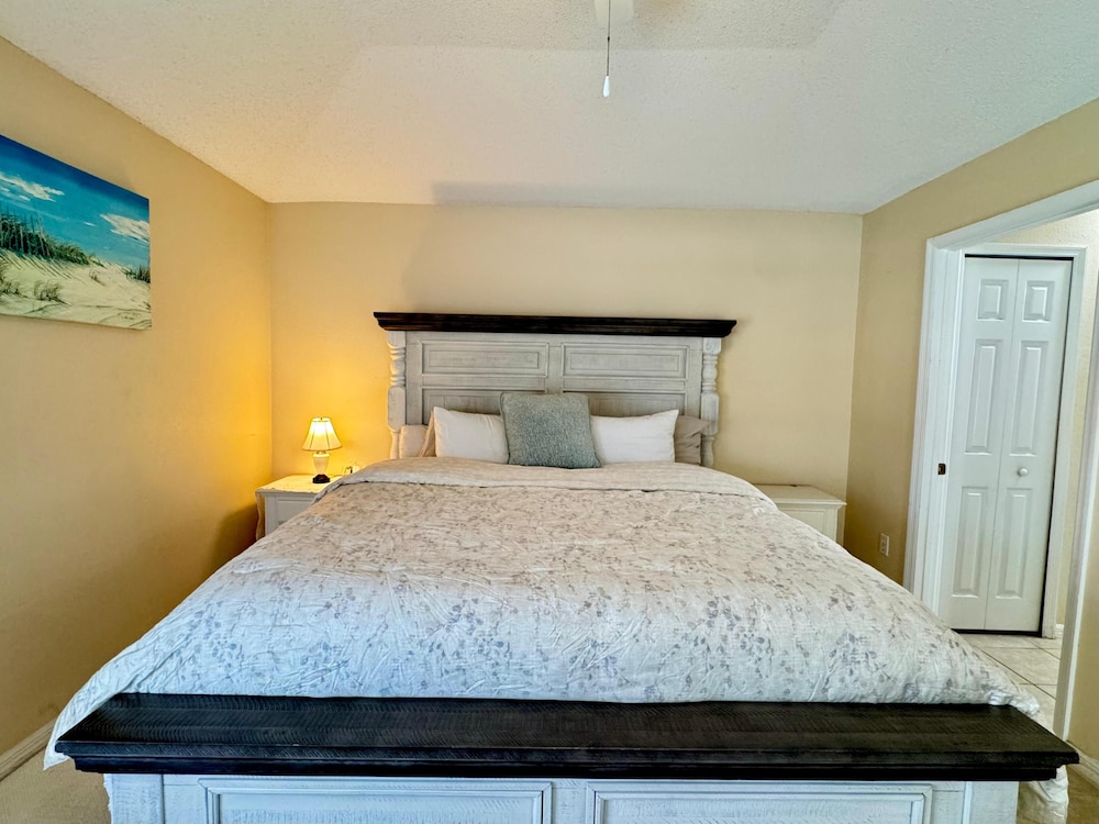 Lake Berkley Villas Swanky