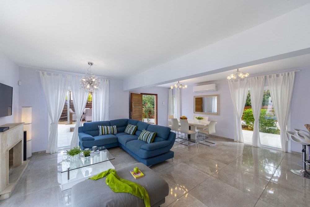 Protaras Villa Juliet view 5