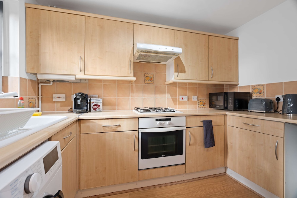 Homely 2bed 2bath House in Erdington With Parking Sleep 6