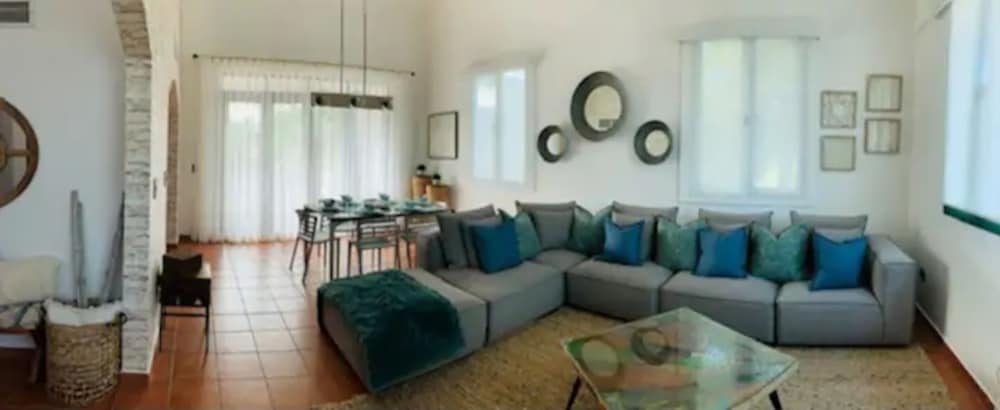 Golfside Villas - Property Image 44