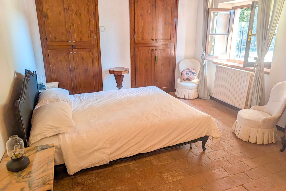 Villa Poggio al Coniglio a Suvereto con Piscina