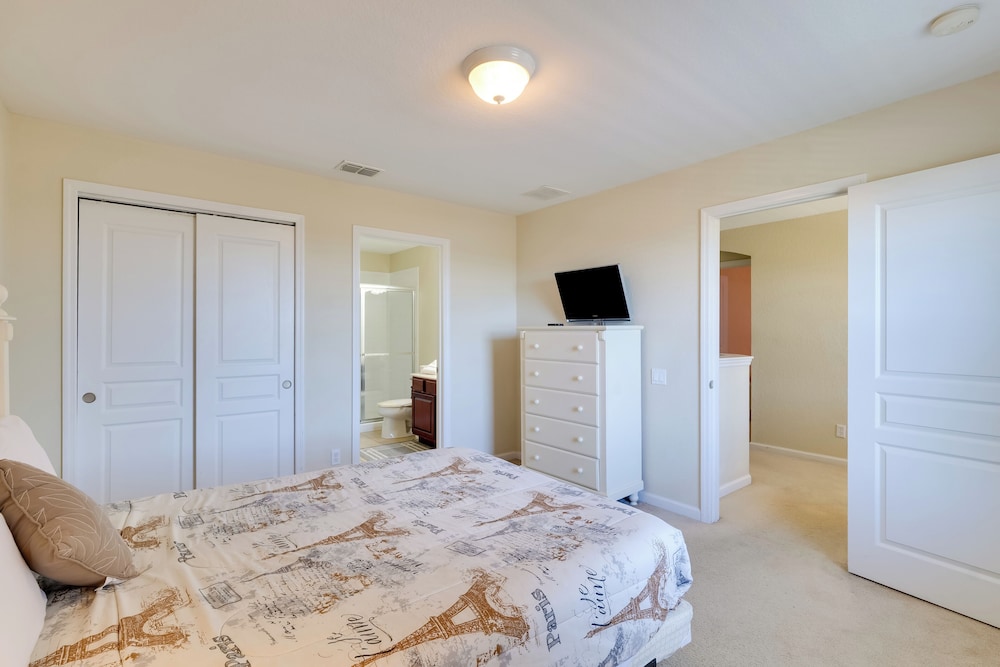 Windsor Hills Home w/ Pool, 5 Mi to Disney! view 5