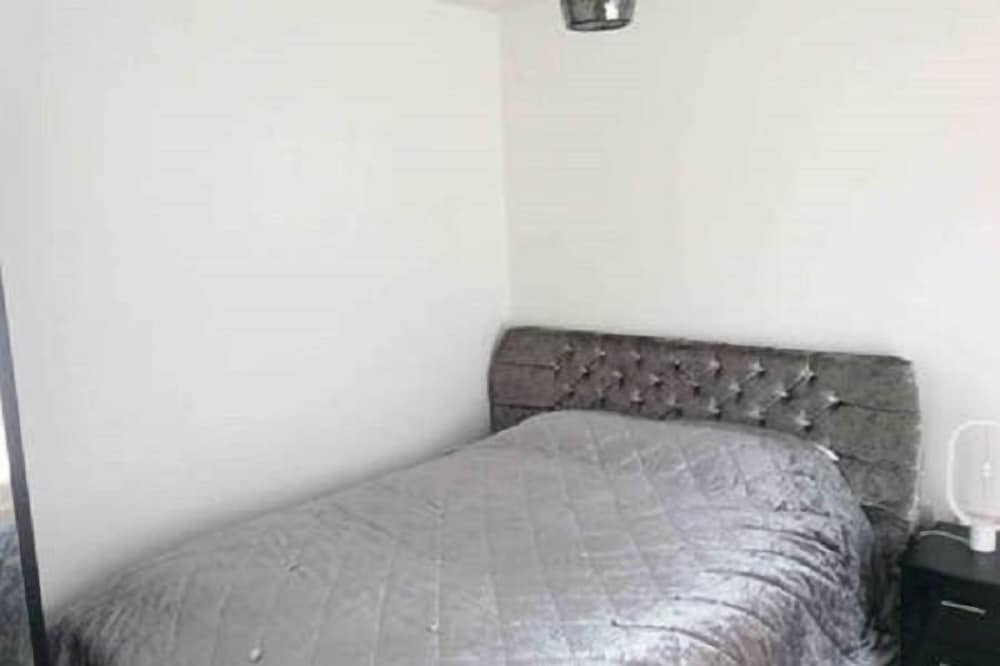 Igloo CityCroft Luxury Townhouse view 3
