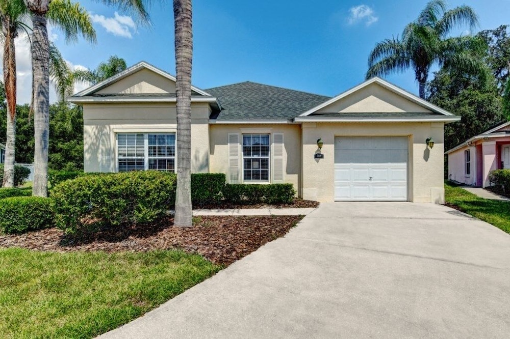 Reserve Retreat - Gated 4br With Pool Near Disney 4 Bedroom Villa