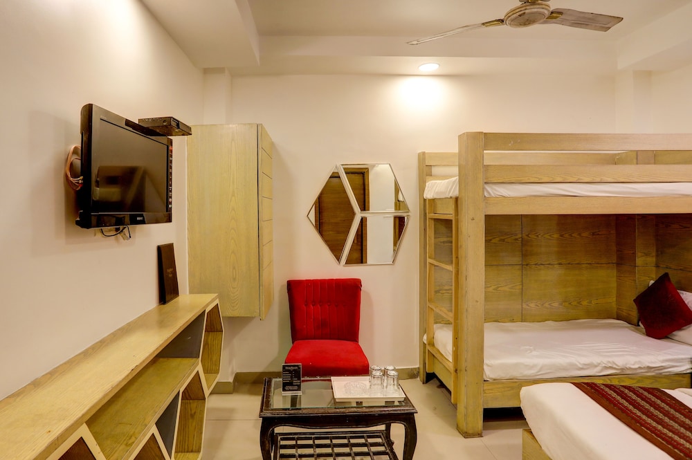 Staybook Hotel Jai Balaji New Delhi Railway Station