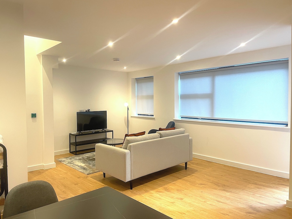Cosy Modern Townhouse, 5mins to Tube, 02, Excel