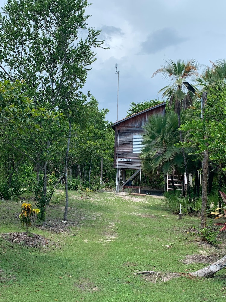 Palmento Grove Eco Cultural & Fishing Lodge