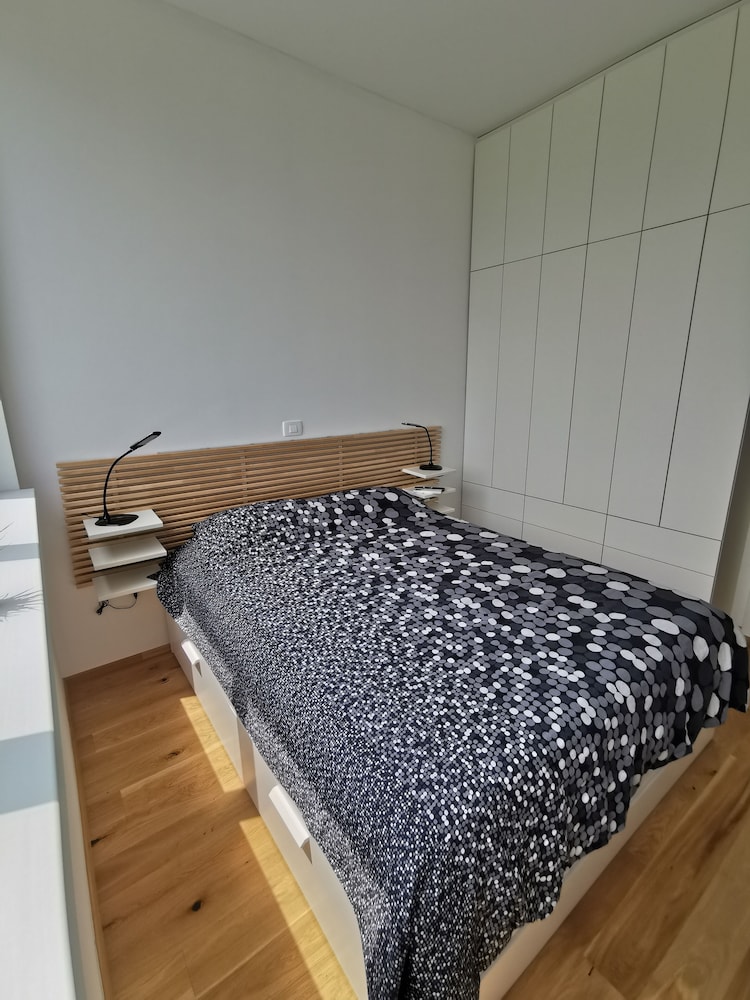 Apartments Egis Koper