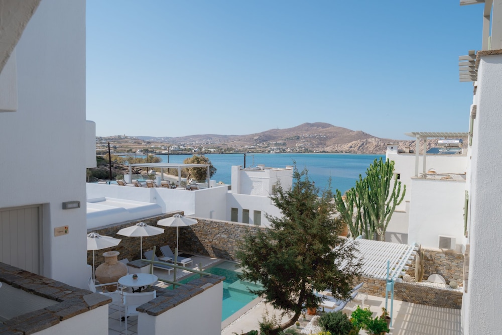 Anthos Apartments Paros view 3