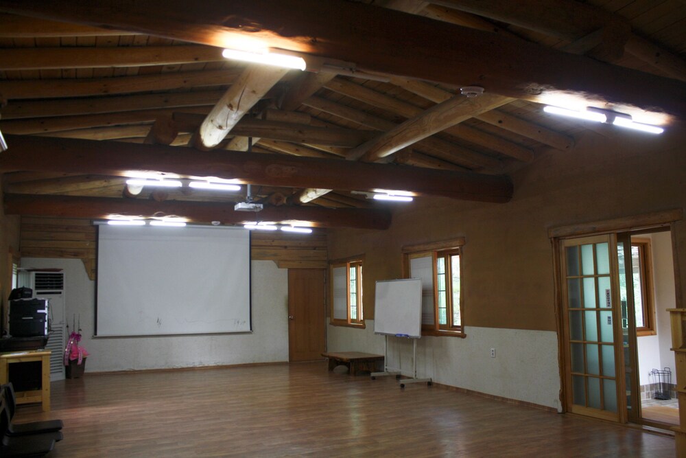 Seunggok E-CO Experience Village