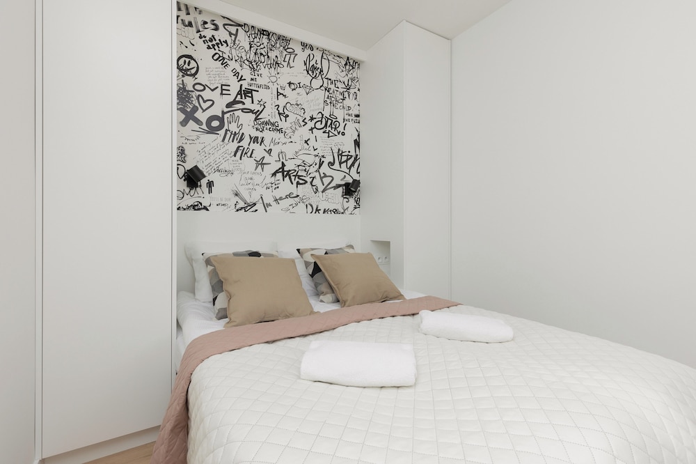 Emilii Plater Apartment by Renters view 2