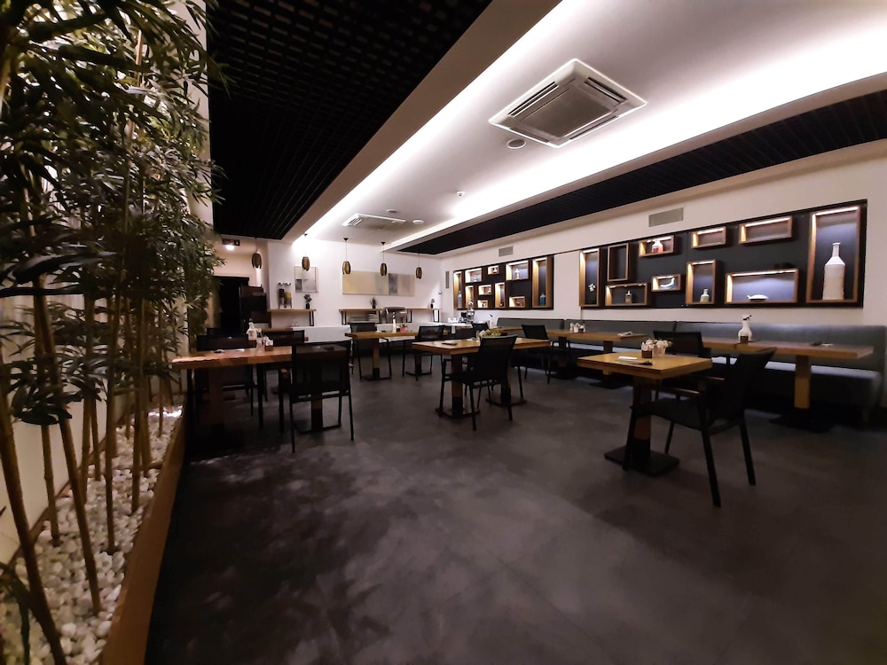 Sapko Airport Otel - Image 10