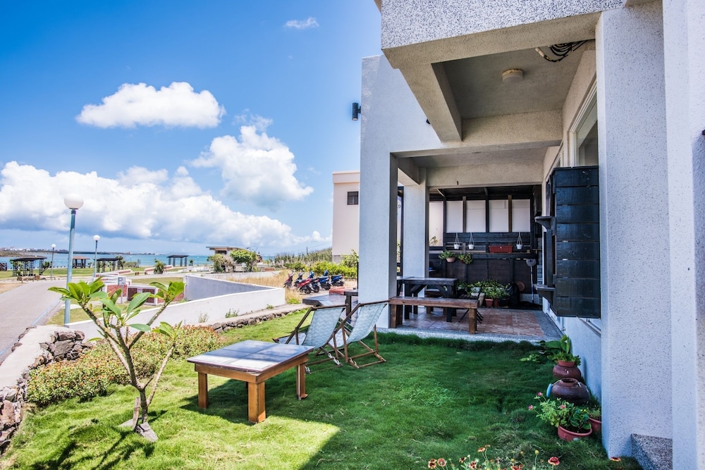 Malibu OceanView