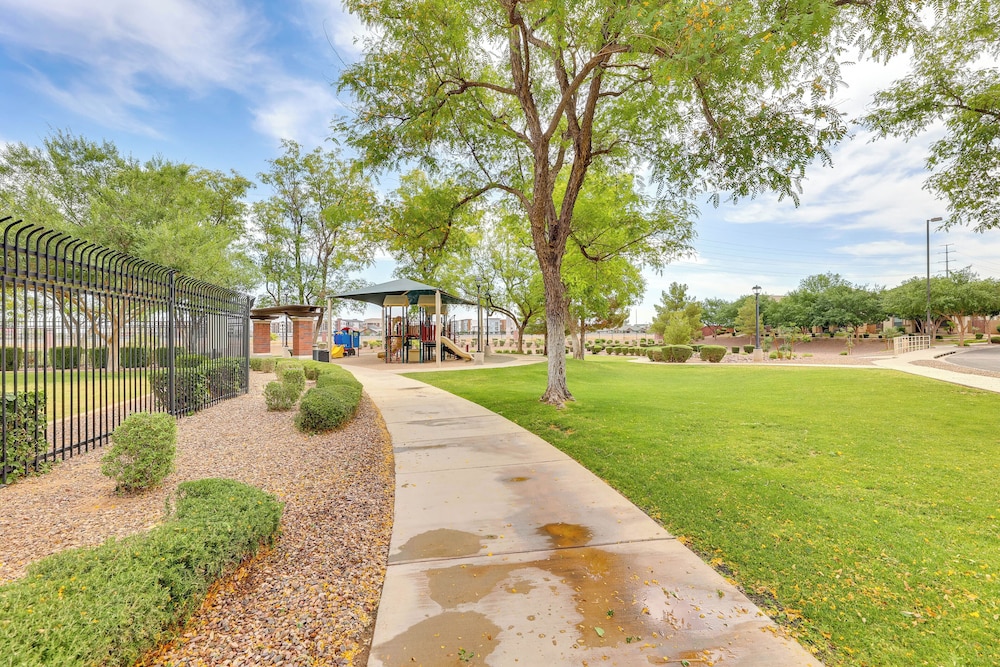 3 Mi to Santan Village: Home w/ Pool Access!