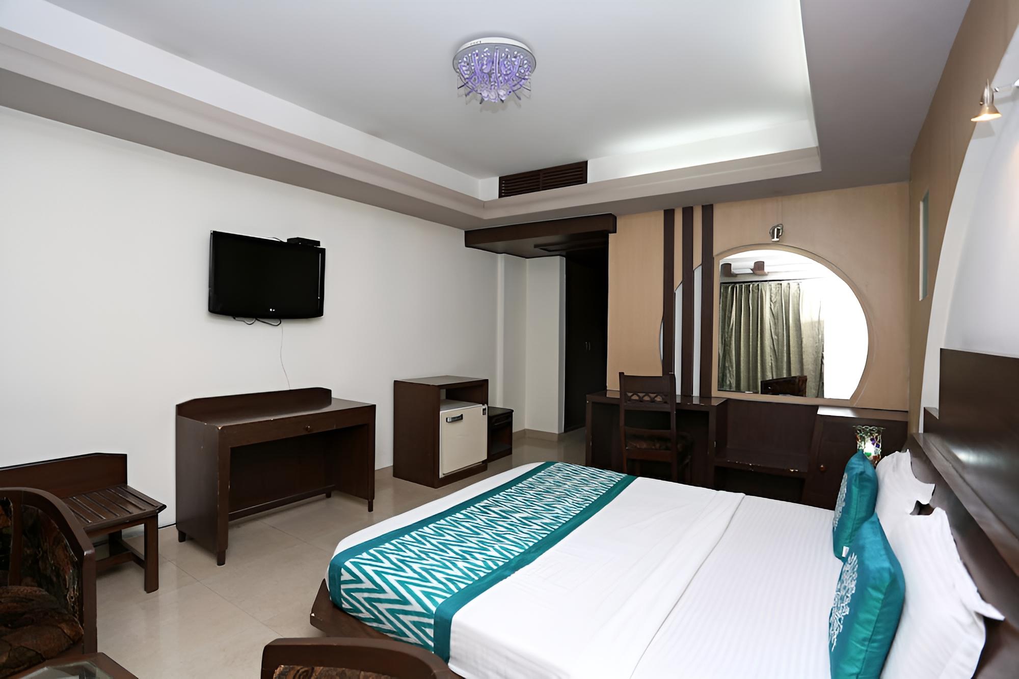 OYO 8606 Hotel Snow Princess