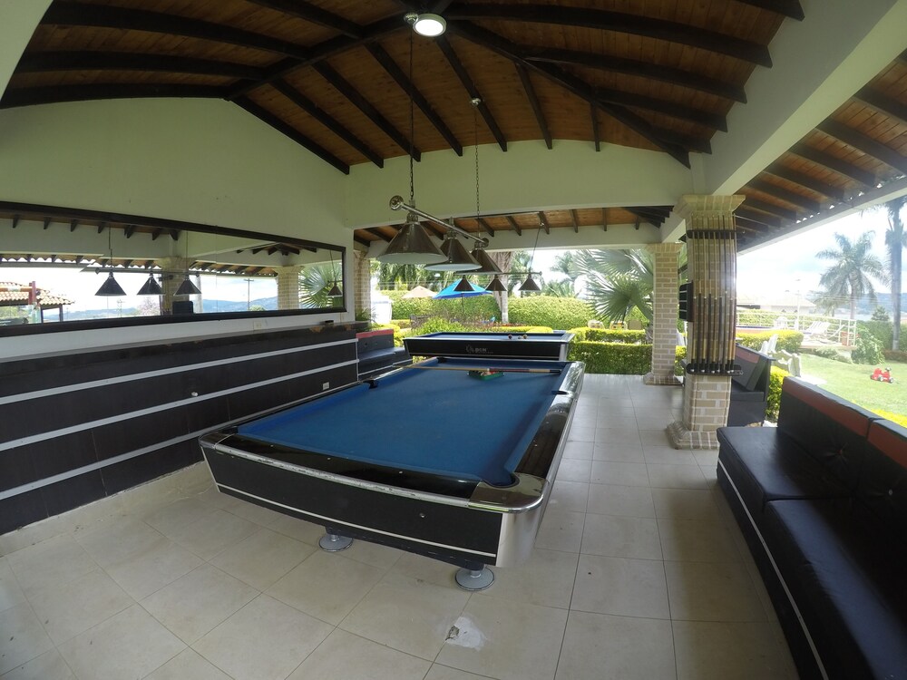 Mansion del Lago Calima - Property Image 2