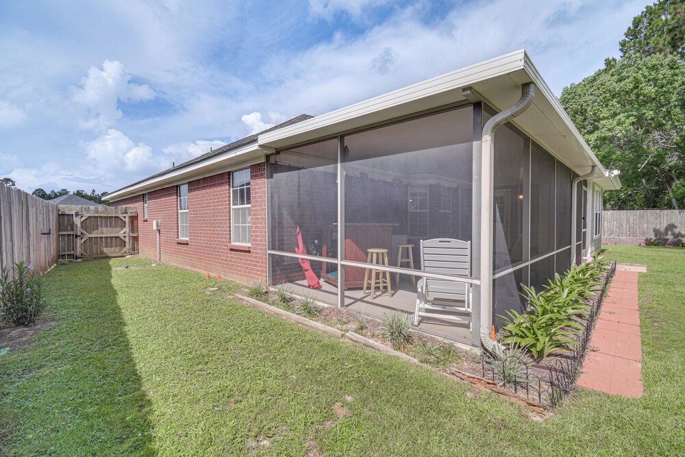 5 Mi to Gulf Beaches: Coastal Alabama Home