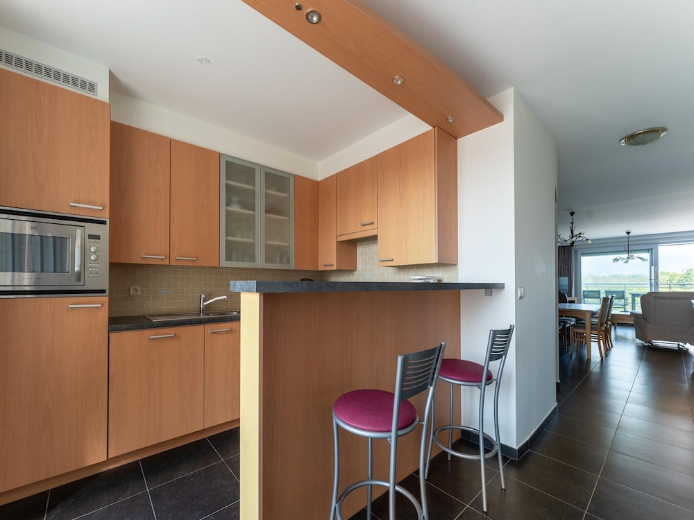 Bright Coastal Stay in Bredene