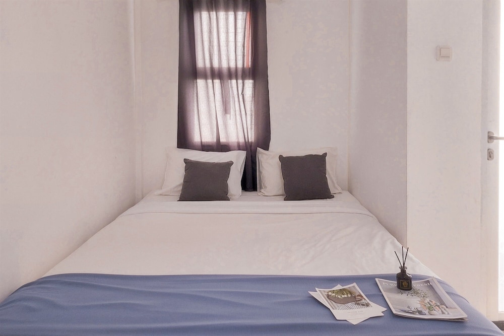 Homey and Restful Studio Urbantown Serpong Apartment