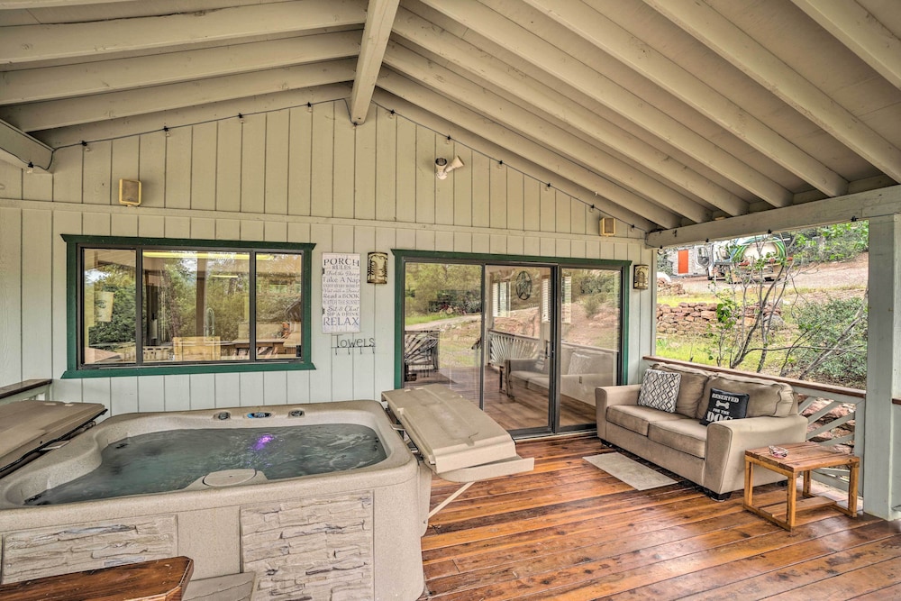 Payson Vacations - Cozy Pine Retreat w/ Private Hot Tub  Views - Property Image 1