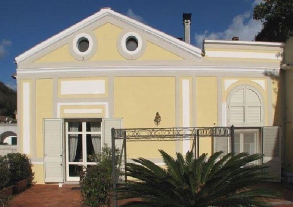 La Casa di Donn'Amelia