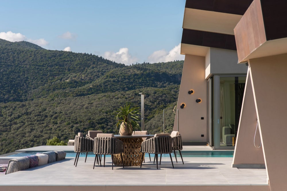EGO Villas in Vasiliki