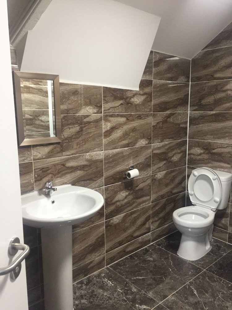 Rahman Hostel - Manchester