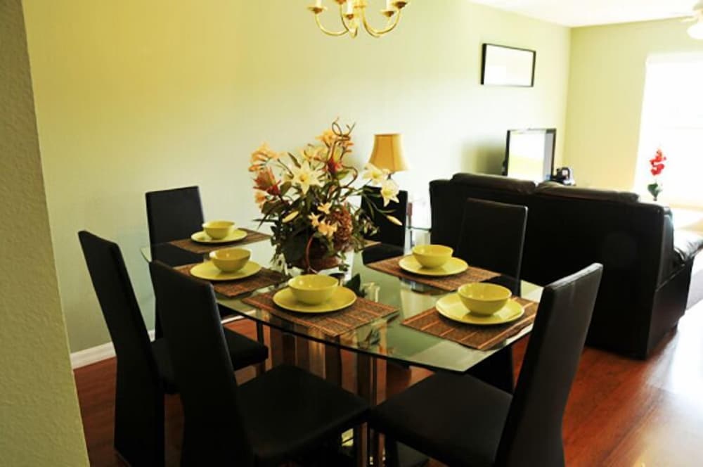 Club Cortile Resort #1 - 4 Bed 3 Baths Townhome