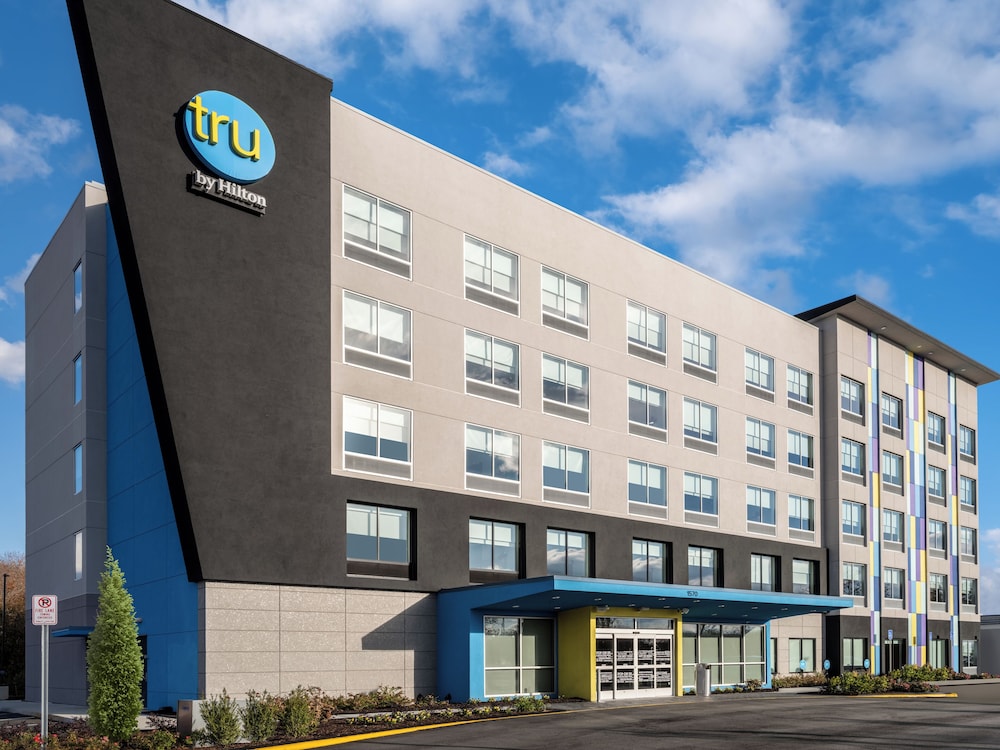 Hotel Tru by Hilton Chesapeake Greenbrier