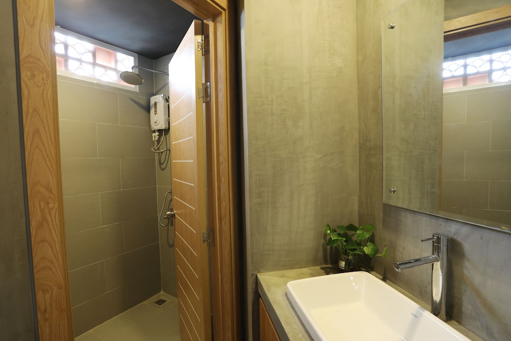SKY HOTEL Central Phnom Penh - Rooms & Apartments