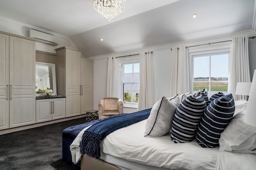 Winelands Golf Lodges at De Zalze