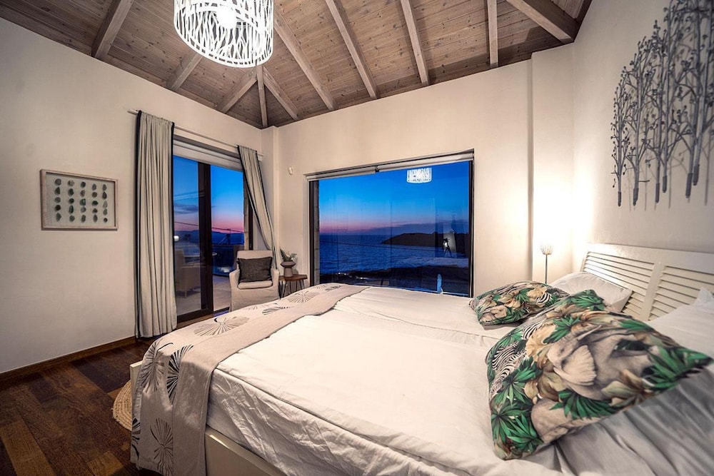 Tersanas Villas