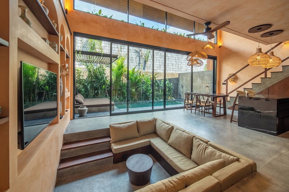 The Mystik Loft Serenity