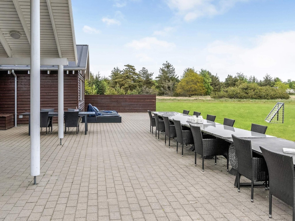 5 Star Holiday Home in Albaek