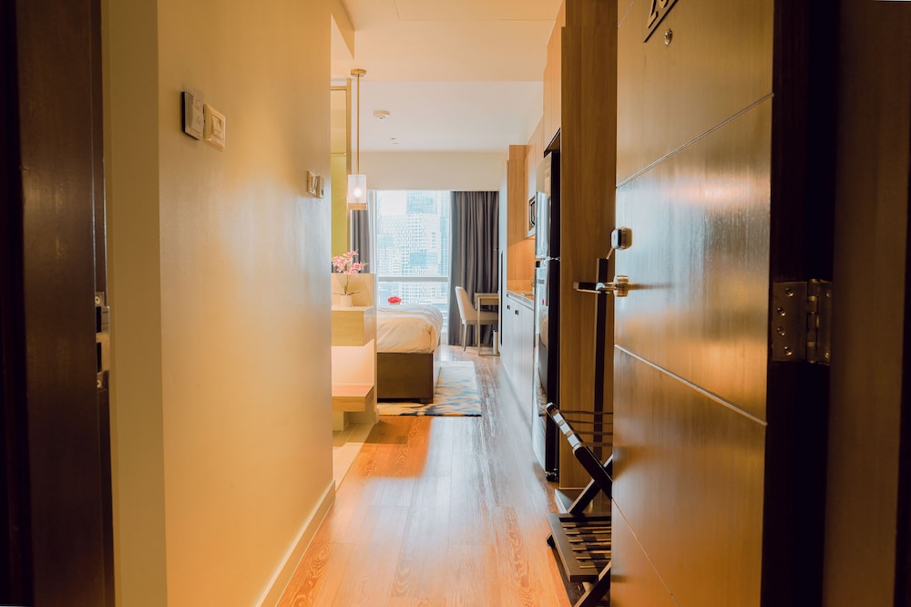 Hotel Residences at Acqua