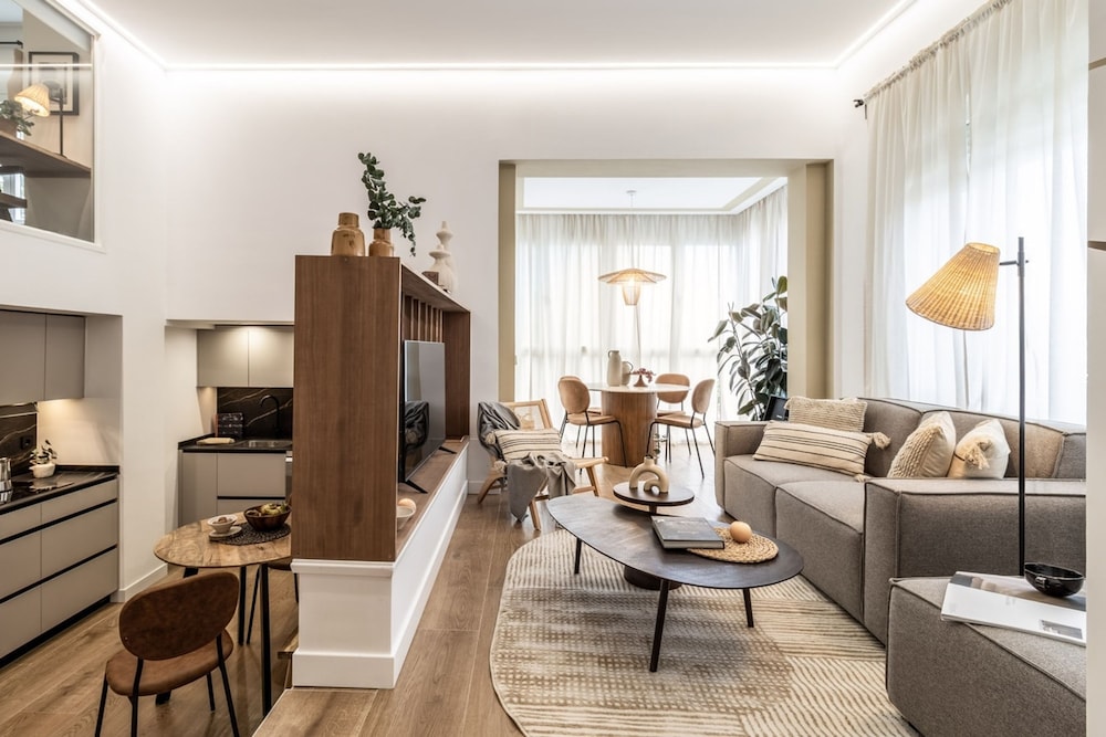 Formia - 2 Bedrooms in Azca