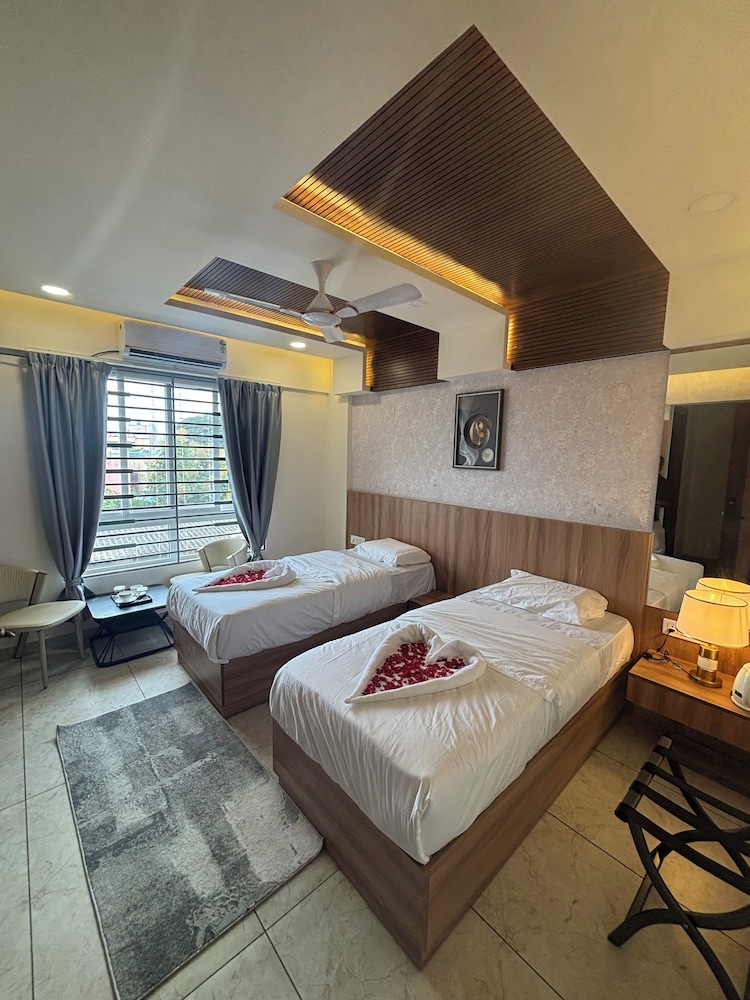 Reva Suites