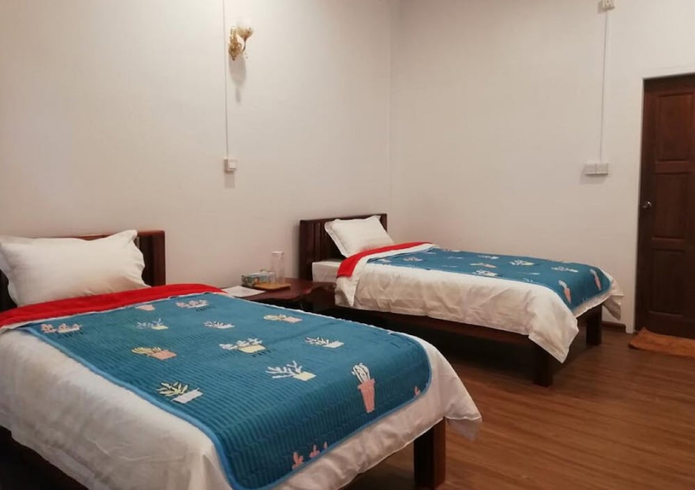 The Lodge Ngwe Taung view 3