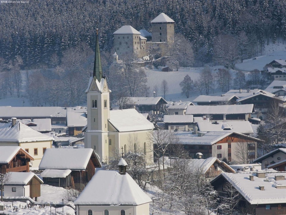 Modern Mansion in Kaprun Near Ski Area