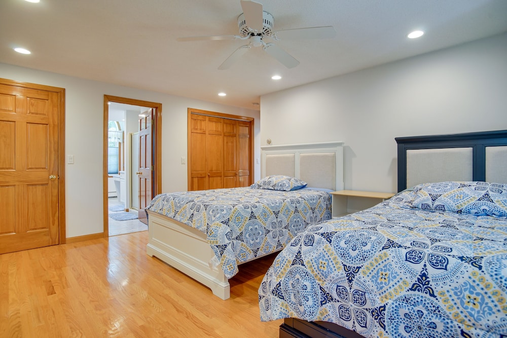 1/2 Mi to Beach: Stunning Home w/ Deck in Falmouth