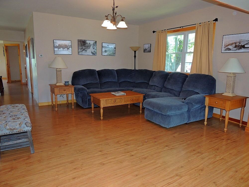 Angel Rock Waterfront Cottages and Vacation Homes