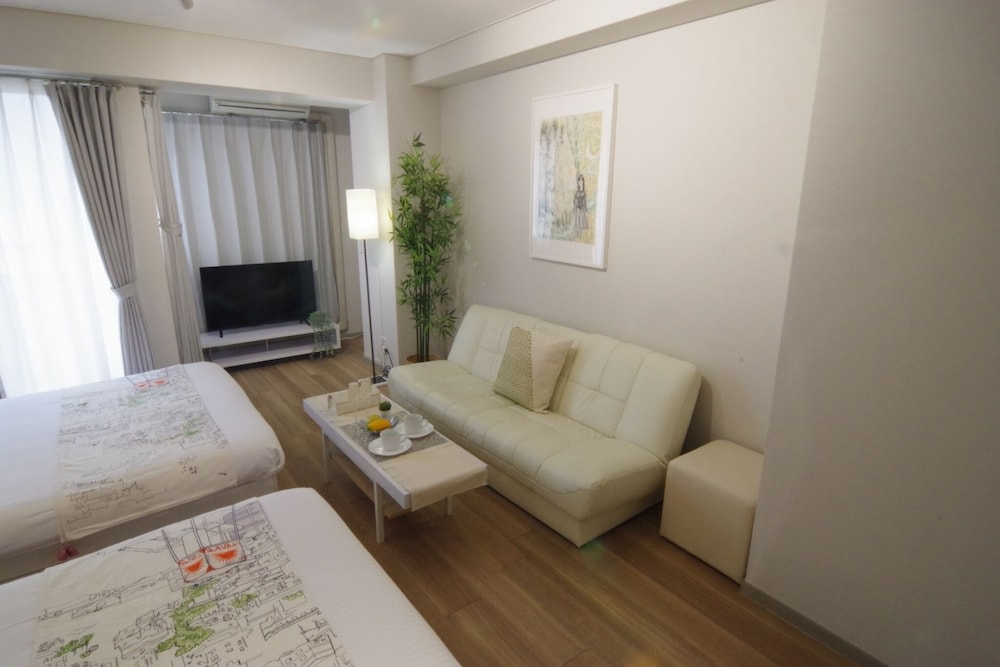 Nipponbashi Art Hotel