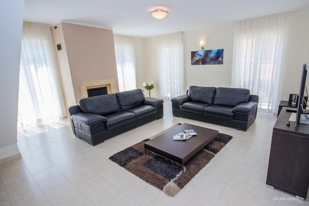 Villas Brac Hills