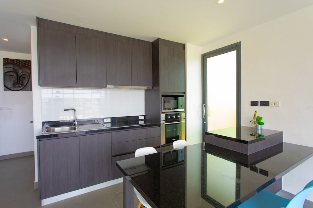 Baan Saint Tropez Villas Kata Beach