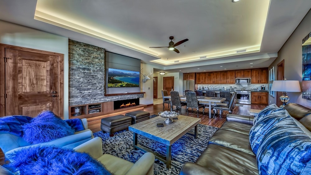 Heavenly Lake Tahoe Ski Resort