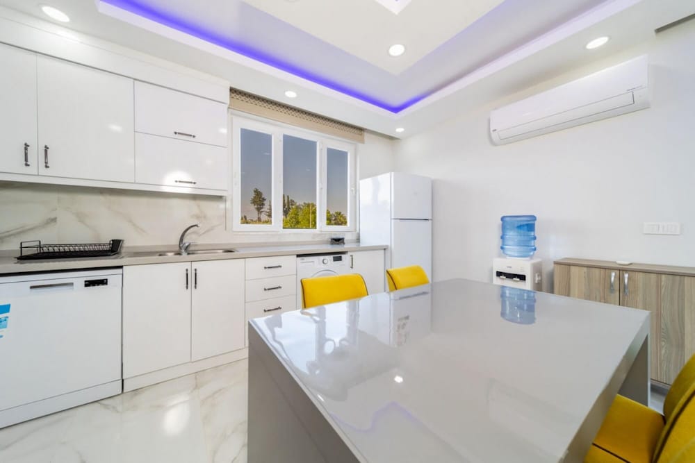 Marvelous Conservative Villa in Muratpasa