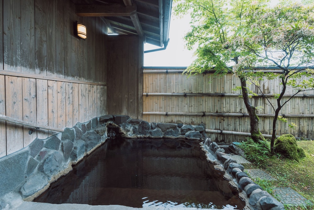 Hakusui Onsen Takenokura Sansou