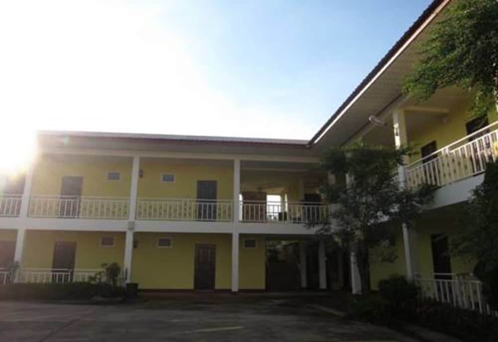 Amonruk Hotel 1